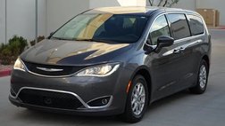 2020 Chrysler Pacifica Touring
