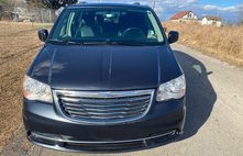 2014 Chrysler Town and Country Touring