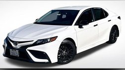 2022 Toyota Camry Hybrid SE Nightshade