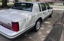 1997 Lincoln Town Car Signature