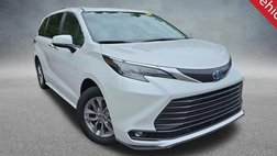 2025 Toyota Sienna XLE 7-Passenger