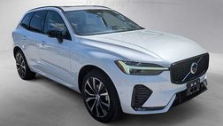 2023 Volvo XC60 B5 Ultimate Dark Theme