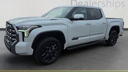 2025 Toyota Tundra Platinum HV