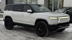 2023 Rivian R1S Adventure