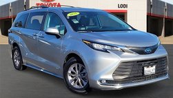 2021 Toyota Sienna XLE