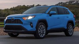 2020 Toyota RAV4 LE