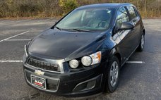 2013 Chevrolet Sonic LS Auto