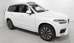 2022 Volvo XC90 T6 Momentum 7-Passenger