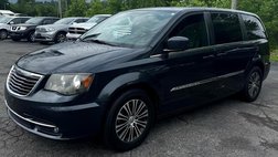 2014 Chrysler Town and Country S