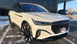 2026 Lincoln Nautilus Hybrid Reserve