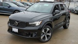 2026 Volvo XC40 B4 Plus