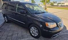 2013 Chrysler Town and Country Touring
