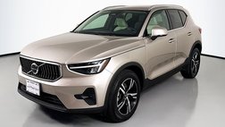 2023 Volvo XC40 B5 Plus Bright Theme