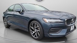 2020 Volvo S60 T6 Momentum