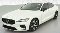 2024 Volvo S60 B5 Plus Dark Theme