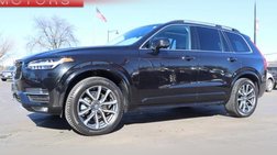 2017 Volvo XC90 T6 Momentum