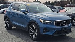 2023 Volvo XC40 B5 Plus Bright Theme