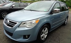 2009 Volkswagen Routan SEL Premium