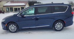 2017 Chrysler Pacifica Touring L FWD