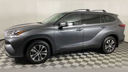 2022 Toyota Highlander Hybrid XLE