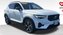2024 Volvo XC40 Core
