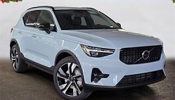 2026 Volvo XC40 B5 Ultra