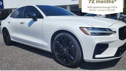 2024 Volvo S60 Recharge T8 Ultimate Black Edition