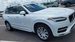 2017 Volvo XC90 T6 Momentum