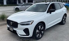 2023 Volvo XC60 Recharge T8 Ultimate Dark Theme