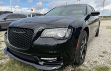 2023 Chrysler 300 Touring L
