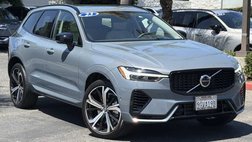 2023 Volvo XC60 Recharge T8 Ultimate Dark Theme
