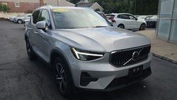 2024 Volvo XC40 Core Bright Theme