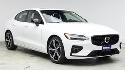 2024 Volvo S60 B5 Plus Dark Theme