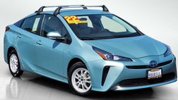 2022 Toyota Prius LE