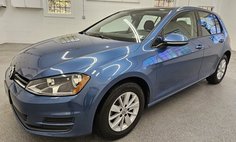 2016 Volkswagen Golf TSI S