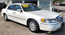 2000 Lincoln Town Car Signature