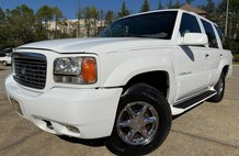2000 Cadillac Escalade Base