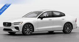 2023 Volvo S60 Recharge T8 Plus Dark Theme