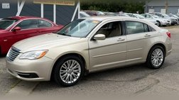 2013 Chrysler 200 Touring