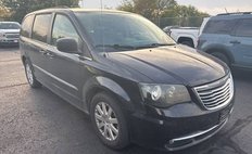 2016 Chrysler Town and Country Touring