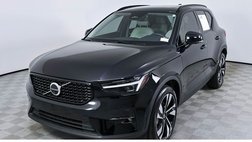 2025 Volvo XC40 B5 Ultra Dark Theme