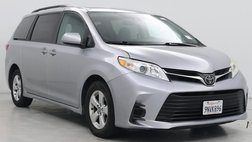 2018 Toyota Sienna LE
