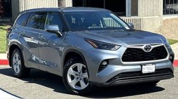 2022 Toyota Highlander LE