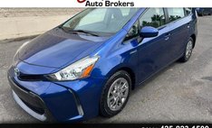 2015 Toyota Prius v Four