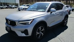 2023 Volvo XC40 B5 Core