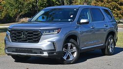 2023 Honda Pilot EX-L w/Rear Captain's Chairs