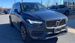 2021 Volvo XC90 T6 Momentum 7-Passenger