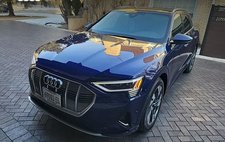 2023 Audi e-tron quattro Premium Plus
