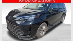 2025 Toyota Sienna XLE 8-Passenger