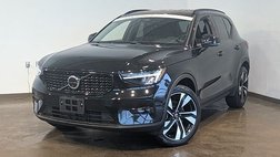 2024 Volvo XC40 B5 Plus Dark Theme